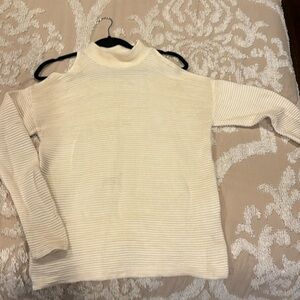 Super cute sweater!!